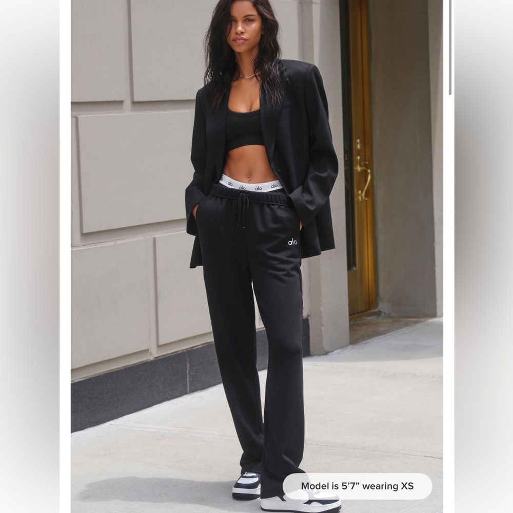 Alo yoga sweatpants